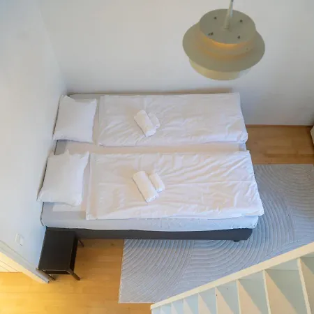 別荘 Architectural Townhouse With Sauna And Patio ヘルシンキ