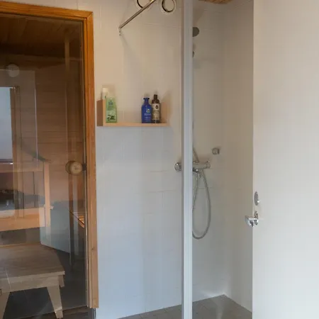 別荘 Architectural Townhouse With Sauna And Patio