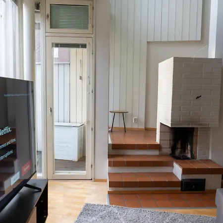 Architectural Townhouse With Sauna And Patio * Helsinki