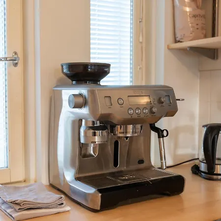 Architectural Townhouse With Sauna And Patio Feriehus Helsinki