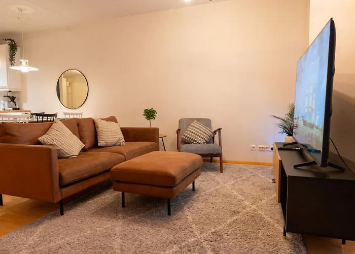 Architectural Townhouse With Sauna And Patio * 赫尔辛基