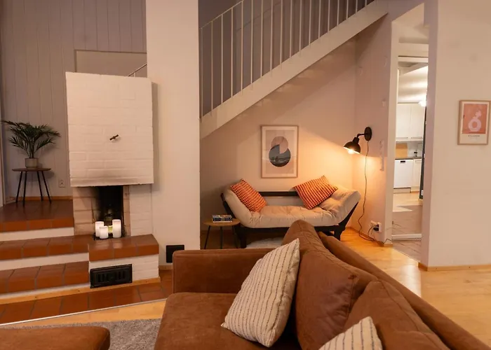 Architectural Townhouse With Sauna And Patio 度假居 *