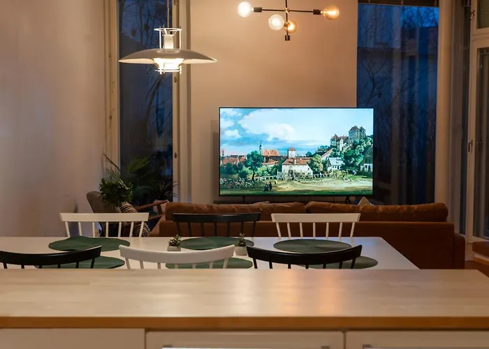 Architectural Townhouse With Sauna And Patio * 赫尔辛基